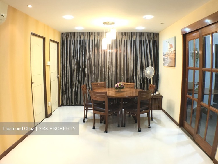 Bukit Batok Central thumbnail photo